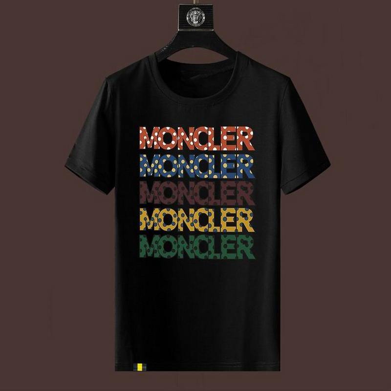 Moncler T-shirts 372